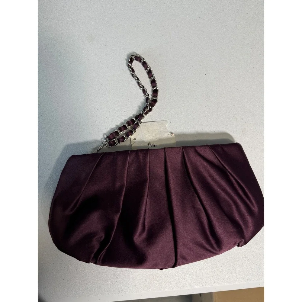 Macys Elegant Satin‎ Pleated Clutch Purse With Chain Strap Evening Bag - Picture 2 of 3